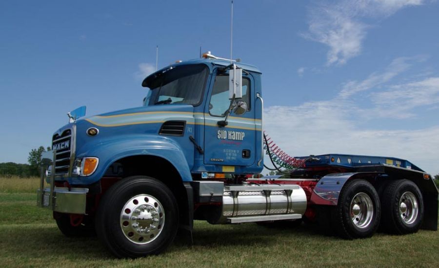 lowboy 056